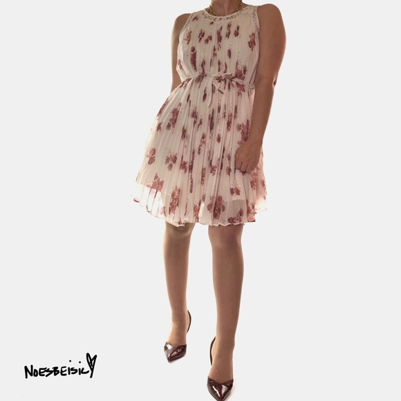 Free People Dresses & Skirts - Free People Gardenia Combo Tent Pleated Lace Dress